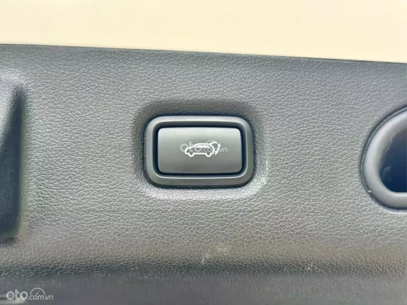 Hyundai Custin 1.5T-GDi Đặc biệt 2024 - SIÊU LƯỚT
