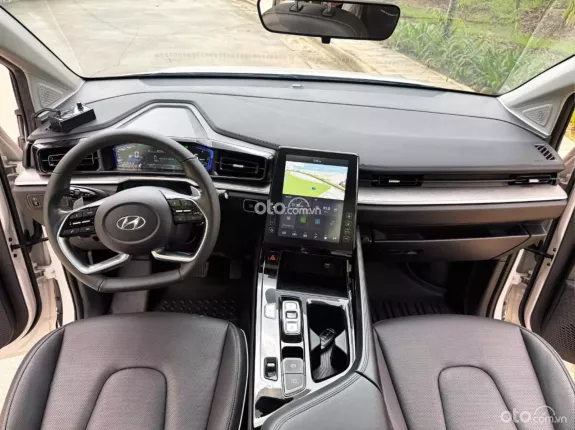 Hyundai Custin 1.5T-GDi Đặc biệt 2024 - SIÊU LƯỚT