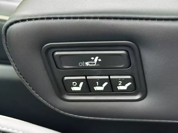 Hyundai Custin 1.5T-GDi Đặc biệt 2024 - SIÊU LƯỚT