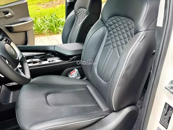 Hyundai Custin 1.5T-GDi Đặc biệt 2024 - SIÊU LƯỚT