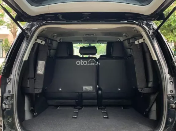 Toyota Fortuner 2.4G 4x2 AT  2022 - SỐ TỰ ĐỘNG 7 CHỖ