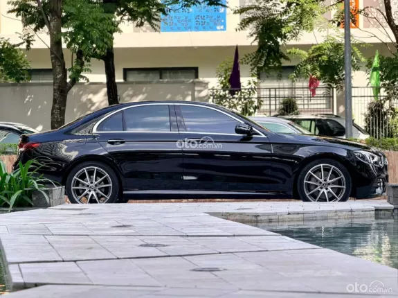 Mercedes-Benz E300 AMG 2023 - Bao check test - Bảo hành chính hãng dài