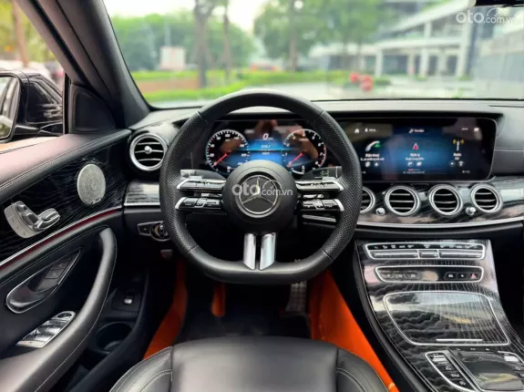 Mercedes-Benz E300 AMG 2023 - Bao check test - Bảo hành chính hãng dài