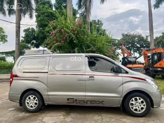 Hyundai Grand Starex 2.4 AT 2012 - STAREX tải van đông lạnh 3 chỗ, đời 2012 TỰ ĐỘNG