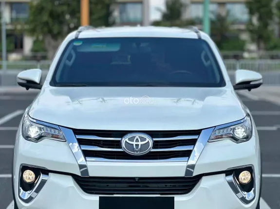 Toyota Fortuner 2.7 V 4X4 AT 2017 - MODEL 2018 | NHẬP KHẨU INDONESIA