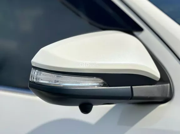 Toyota Fortuner 2.7 V 4X4 AT 2017 - MODEL 2018 | NHẬP KHẨU INDONESIA