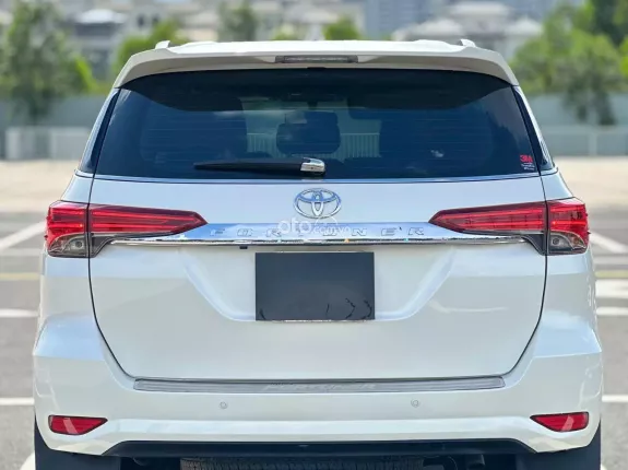 Toyota Fortuner 2.7 V 4X4 AT 2017 - MODEL 2018 | NHẬP KHẨU INDONESIA