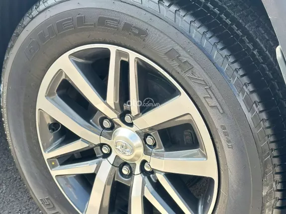 Toyota Fortuner 2.7 V 4X4 AT 2017 - MODEL 2018 | NHẬP KHẨU INDONESIA
