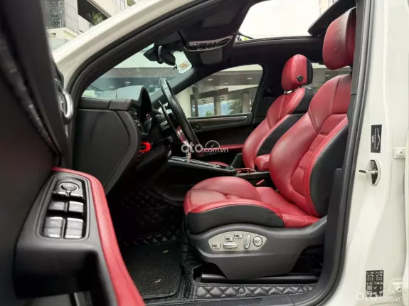 Porsche Macan 2.0 AT 2020 - Bao check test sai đền cọc