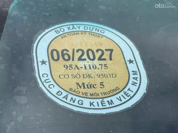 Toyota Fortuner 2.4 MT 4x2 2015 - Máy dầu bền bỉ, tiết kiệm nhiên liệu, giữ giá tốt