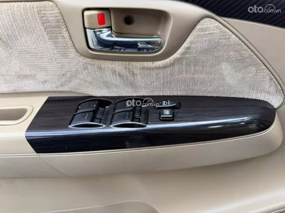 Toyota Fortuner 2.4 MT 4x2 2015 - Máy dầu bền bỉ, tiết kiệm nhiên liệu, giữ giá tốt