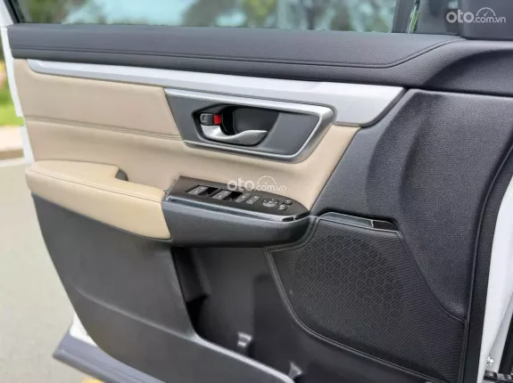 Honda CR-V 1.5 E 2019 - Thiếu kế gầm cao, kiểu dáng đẹp. Hôc trợ góp ngân hàng