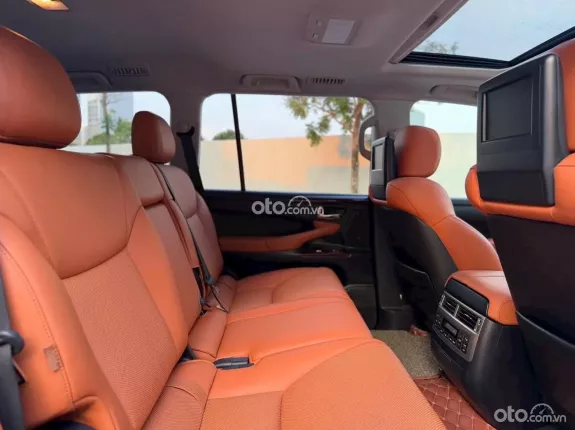 Lexus LX 570 2013 - Lx570 sx2013 đăng ký lần đầu 2015 siêu mới, 1 chủ duy nhất từ đầu