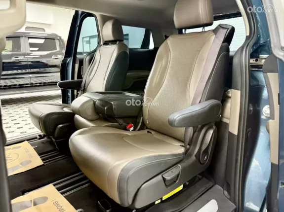 Kia Carnival 2.2D Luxury 2024 - Model 2025 Siêu Lướt
