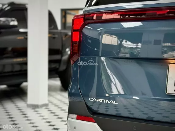 Kia Carnival 2.2D Luxury 2024 - Model 2025 Siêu Lướt
