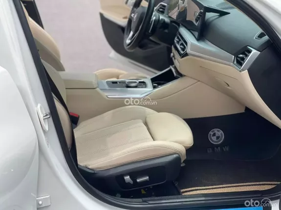 BMW 320i GT Sport Line 2023 - Hàng siêu lướt