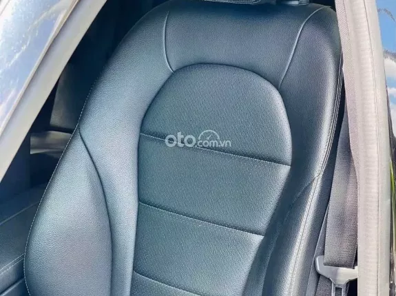 Mercedes-Benz C200 2.0 AT 2019 - Đen 57.000km