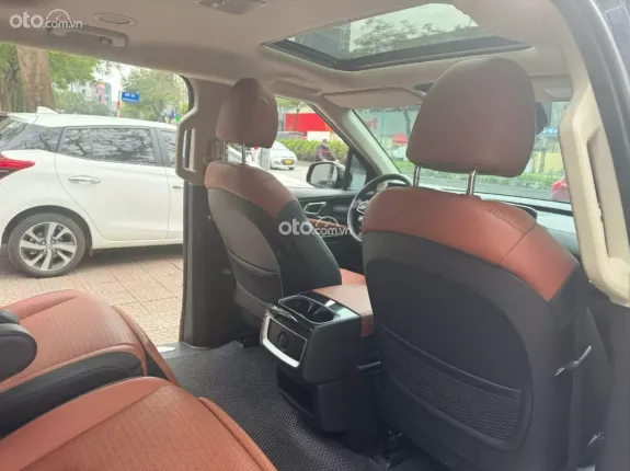 Kia Carnival 2.2D Signature 2022 - Xe màu xanh cavansite da bò, giá cực tốt