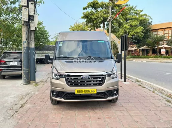Ford Transit Tiêu chuẩn 2024 - Transit 16 chỗ đời 2024, xe chất, biển vip, chạy 10vạn