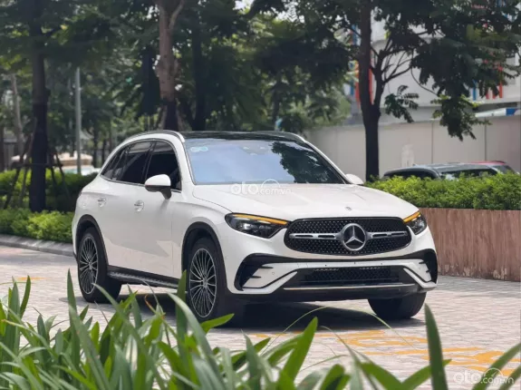 Mercedes-Benz GLC 300 4Matic 2023 - BAO ĐẬU BANK 70-90% (Ib Zalo tư vấn trực tiếp 24/7)