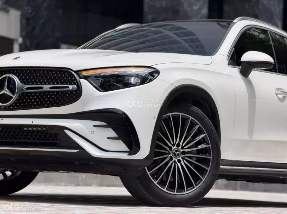 Mercedes-Benz GLC 300 4Matic 2023 - BAO ĐẬU BANK 70-90% (Ib Zalo tư vấn trực tiếp 24/7)