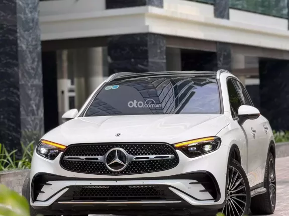 Mercedes-Benz GLC 300 4Matic 2023 - BAO ĐẬU BANK 70-90% (Ib Zalo tư vấn trực tiếp 24/7)