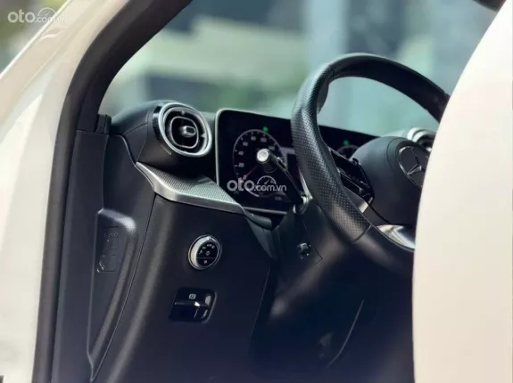 Mercedes-Benz GLC 300 4Matic 2023 - BAO ĐẬU BANK 70-90% (Ib Zalo tư vấn trực tiếp 24/7)