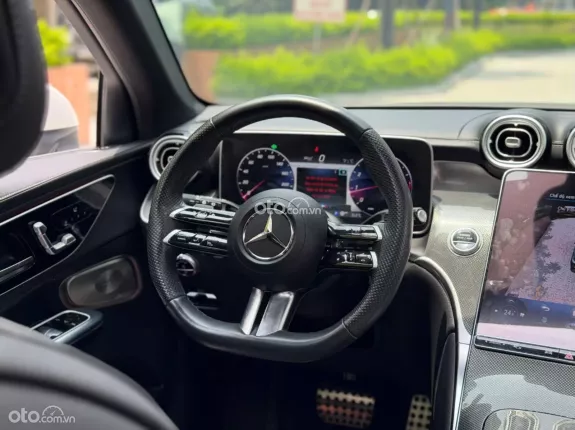 Mercedes-Benz GLC 300 4Matic 2023 - BAO ĐẬU BANK 70-90% (Ib Zalo tư vấn trực tiếp 24/7)