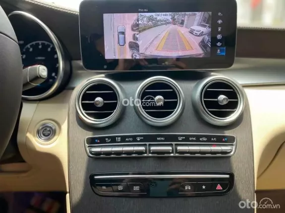 Mercedes-Benz GLC 300 4Matic 2020 - Xanh Nt Kem