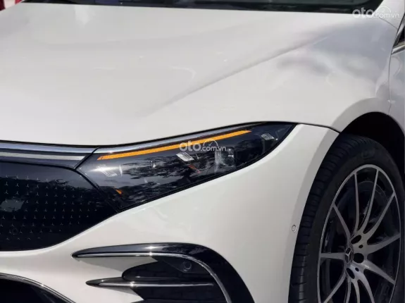 Mercedes-Benz EQS 2023 - Xe siêu lướt 3.200 km