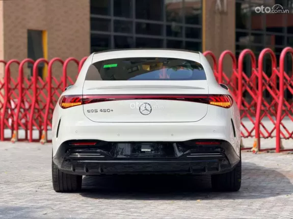 Mercedes-Benz EQS 2023 - Xe siêu lướt 3.200 km