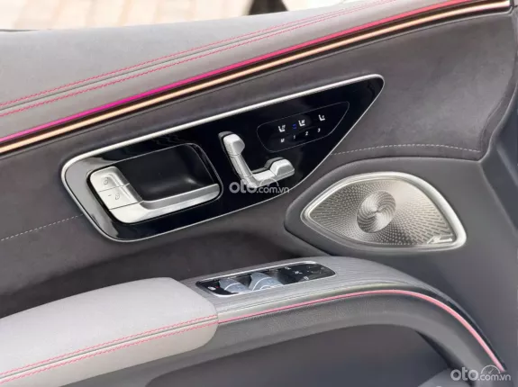 Mercedes-Benz EQS 2023 - Xe siêu lướt 3.200 km