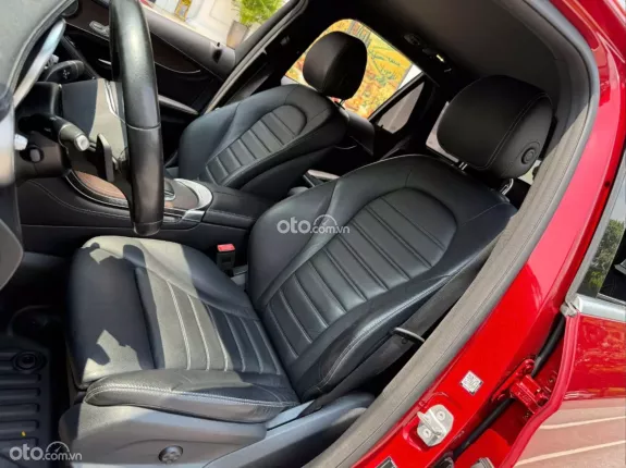 Mercedes-Benz GLC 200 4Matic 2019 - Xe bảo dưỡng cấp lớn, full lịch sử hãng