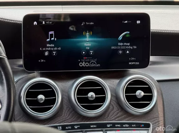 Mercedes-Benz GLC 200 4Matic 2019 - Xe bảo dưỡng cấp lớn, full lịch sử hãng