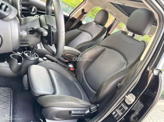 Mini Cooper S 2023 - Xe lăn bánh 10.000 km, giá tốt liên hệ em