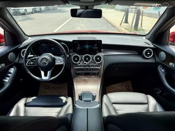 Mercedes-Benz GLC 200 4Matic 2019 - Xe đăng ký tháng 4/2020