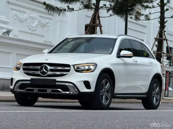 Mercedes-Benz GLC 200 4Matic 2021 - Xe lăn bánh 5v, 1 chủ từ mới