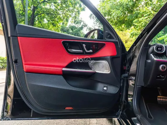 Mercedes-Benz C43 3.0 V6 2023 - Xe đẹp, đăng ký tháng 12/2024