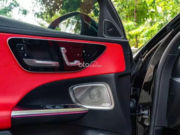 Mercedes-Benz C43 3.0 V6 2023 - Xe đẹp, đăng ký tháng 12/2024