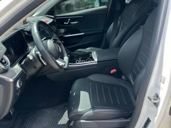 Mercedes-Benz C300 AMG 2022 - BAO ĐẬU BANK 70-90% (Ib Zalo tư vấn trực tiếp 24/7)