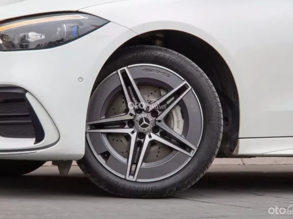 Mercedes-Benz C300 AMG 2025 - Bao check test - Bảo hành chính hãng dài