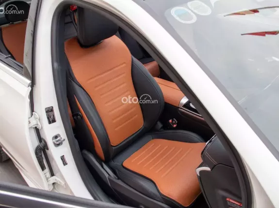 Mercedes-Benz C300 AMG 2025 - Bao check test - Bảo hành chính hãng dài