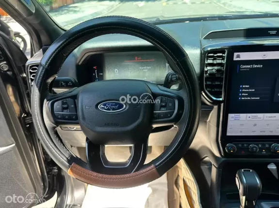 Ford Everest Titanium 2.0 AT 4x2 2022 - Hàng vừa cập bến