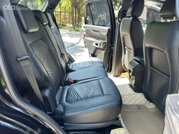 Ford Everest Titanium 2.0 AT 4x2 2022 - Hàng vừa cập bến