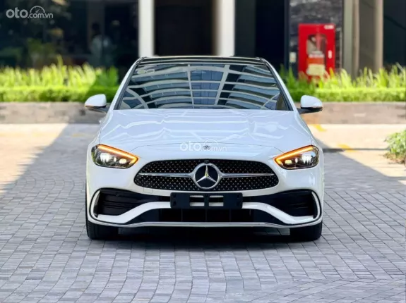 Mercedes-Benz C300 AMG 2025 - BAO ĐẬU BANK 70-90% (Ib Zalo tư vấn trực tiếp 24/7)