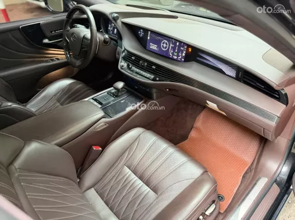Lexus LS 500 2019 - LEXUS LS500 2020