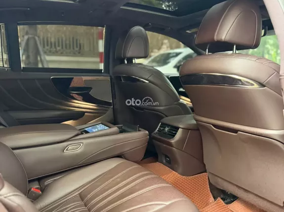 Lexus LS 500 2019 - LEXUS LS500 2020