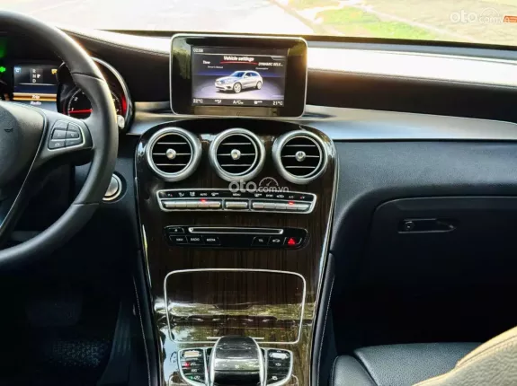 Mercedes-Benz GLC 200 2019 - BIỂN SỐ HCM