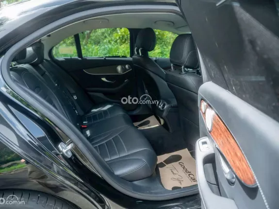 Mercedes-Benz C200 Exclusive 2021 - MỘT CHỦ TỪ ĐẦU BIỂN HCM