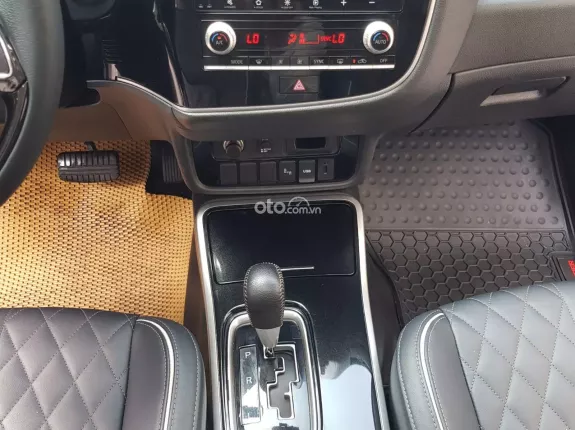 Mitsubishi Outlander 2.0 CVT 2022 - Mitsubishi Outlander 2.0 CVT 2022 - mua bán xe ô tô cũ Uy tín tại Hà Nội